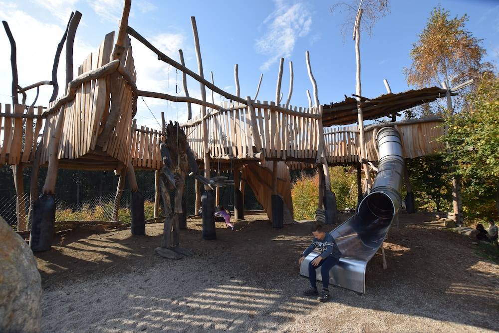 Childrens Play Area - Outdoor