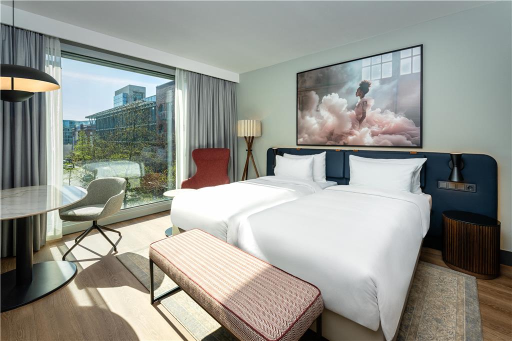 Guest room