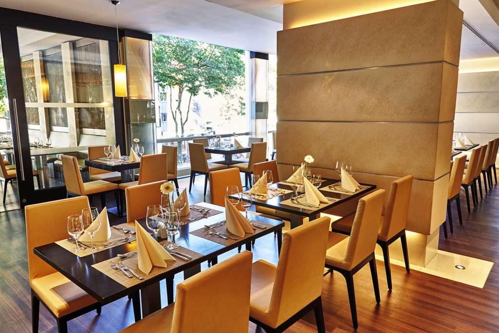 Steigenberger Hotel Koeln, Cologne, Germany - Restaurant Sands