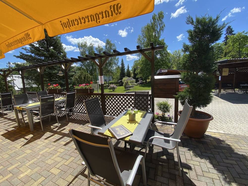 Sundeck