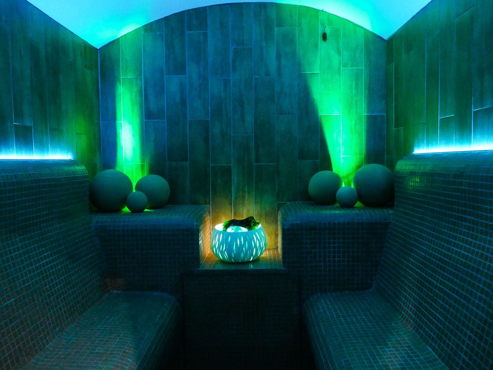 Steam room