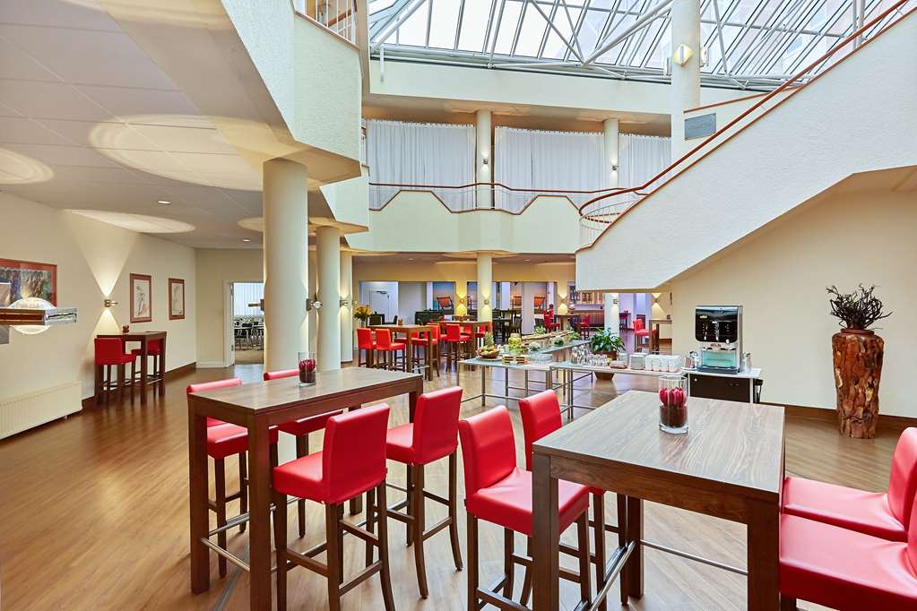Atrium - highboy seating