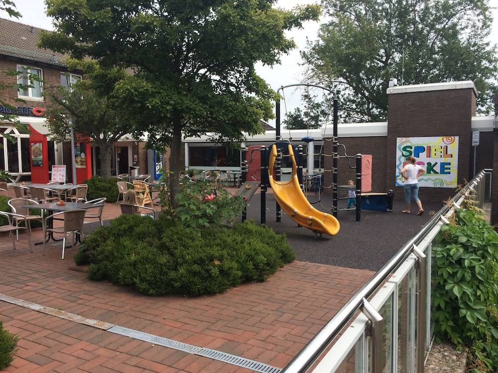 Children's play area - outdoor