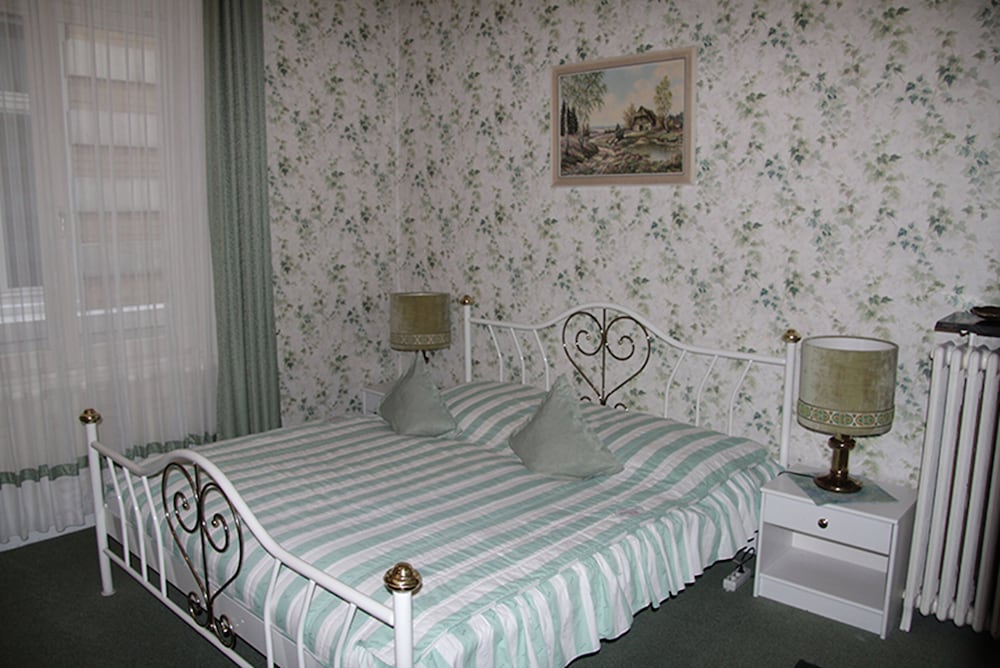 Primary image