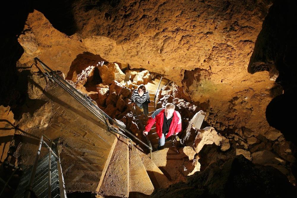 Spelunking/cave exploring