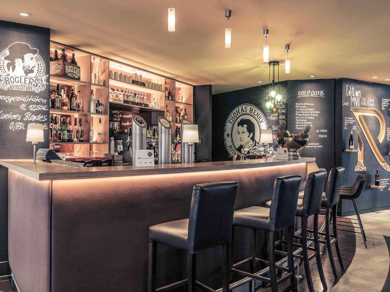 Bar Lounge
