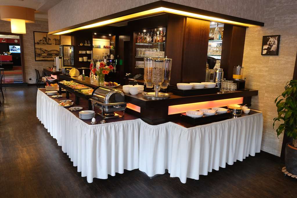 Breakfast buffet TOP Hotel Hohenstaufen Koblenz