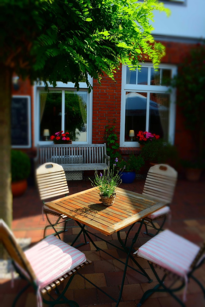 Sundeck