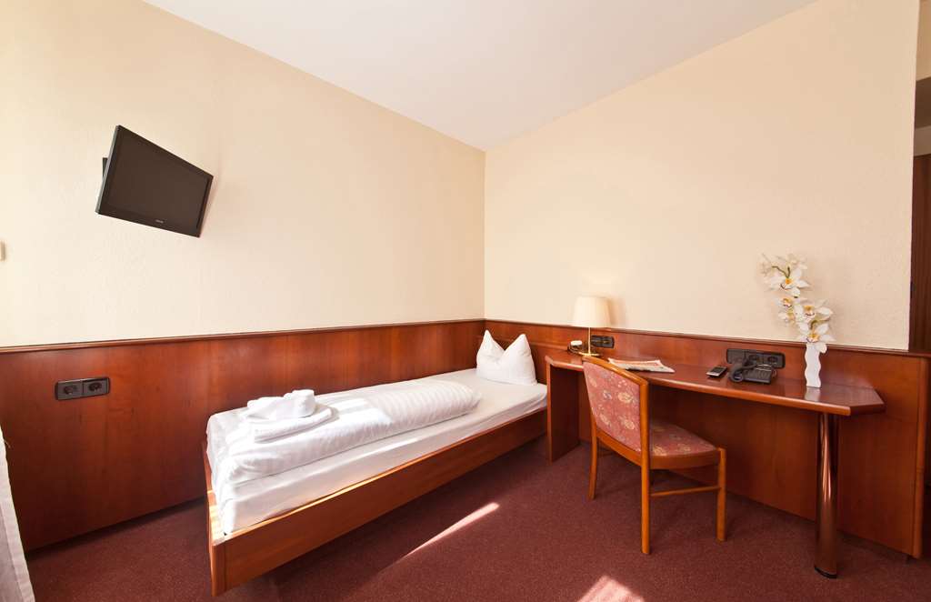 Single Room_Novum Hotel Hagemann Hamburg