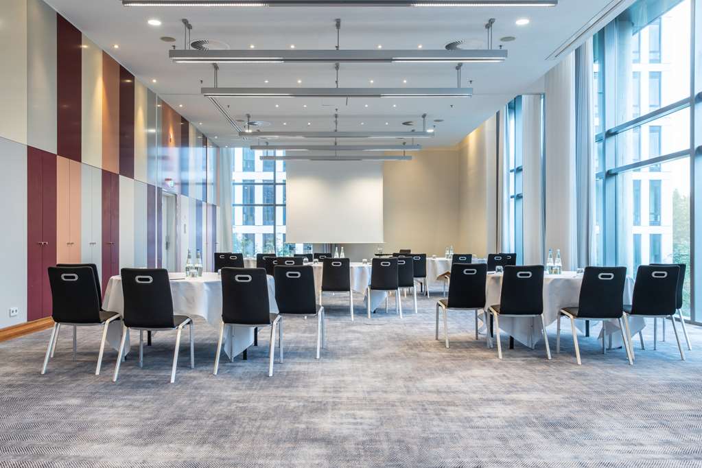 Wallstreet meeting room cabaret seating