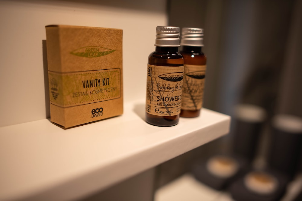 Bathroom amenities