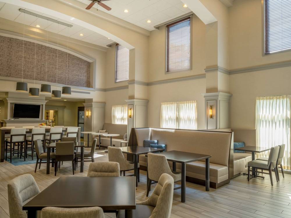 Hampton Inn Raynham Taunton - photo 5