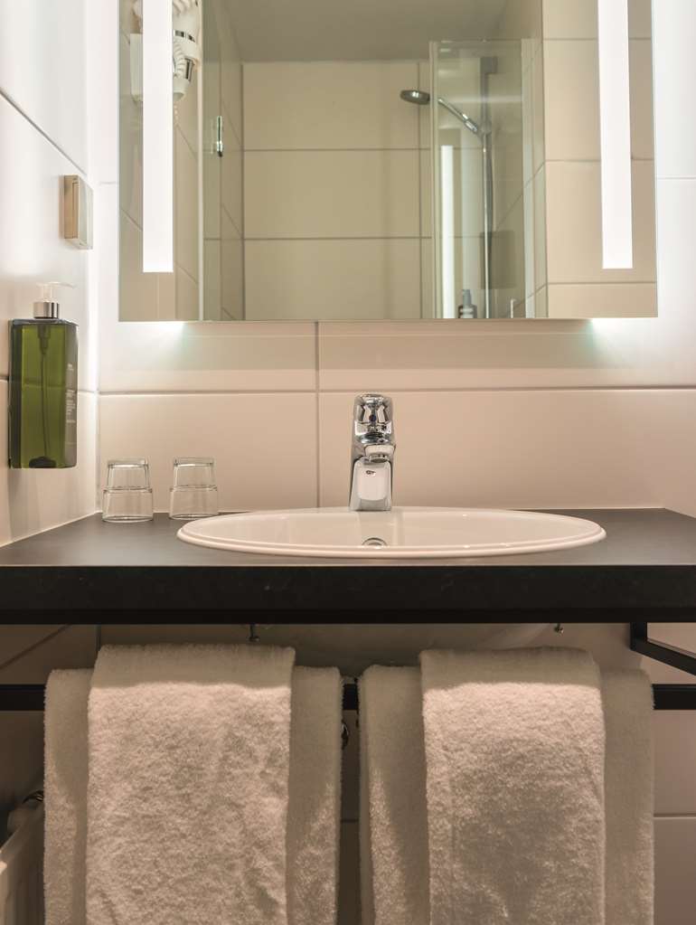 seminaris hotel lueneburg bath standard room high