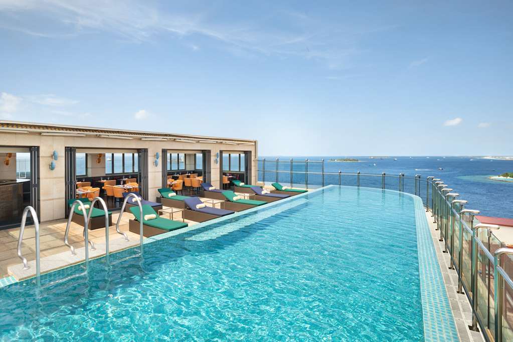 Hotel Jen Male Maldives Rooftop Infinity Pool