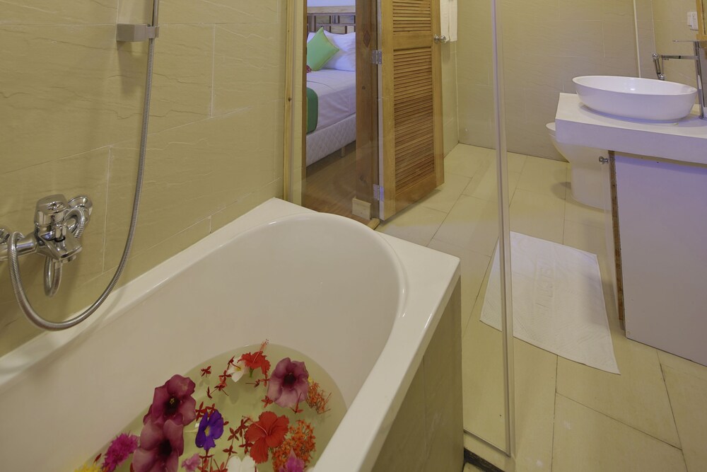 Jetted Tub