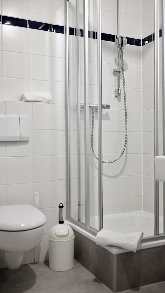 Superior Room Bathroom