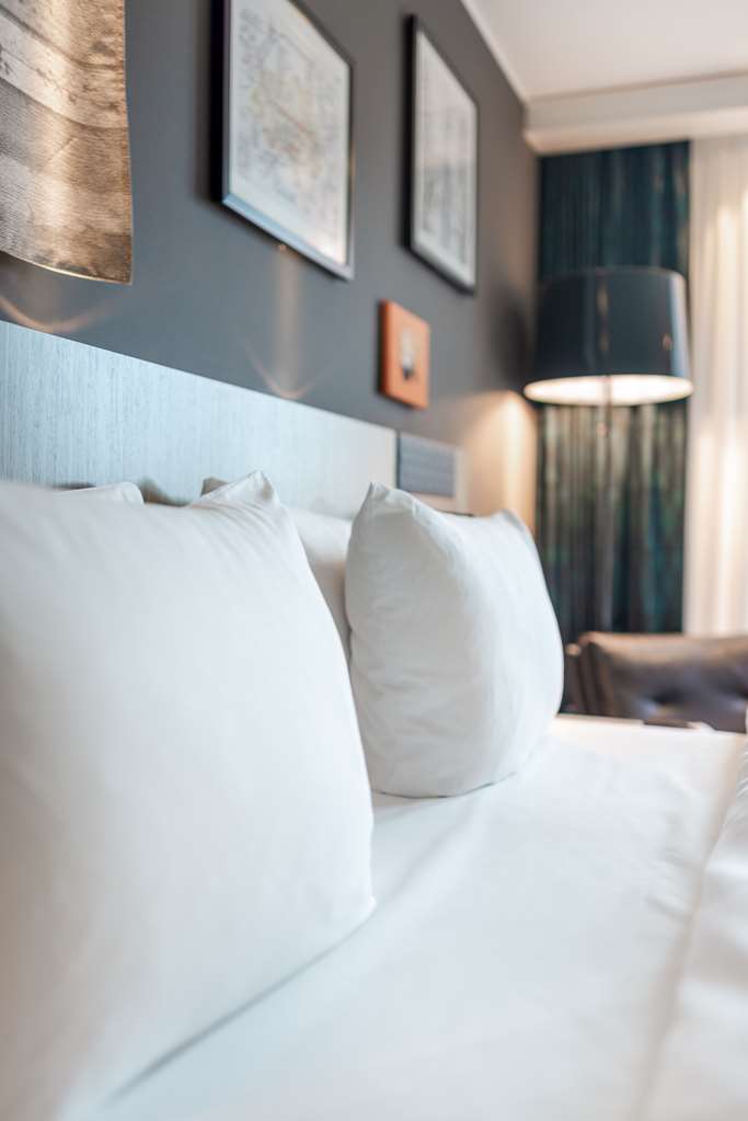 Superior Room Bed