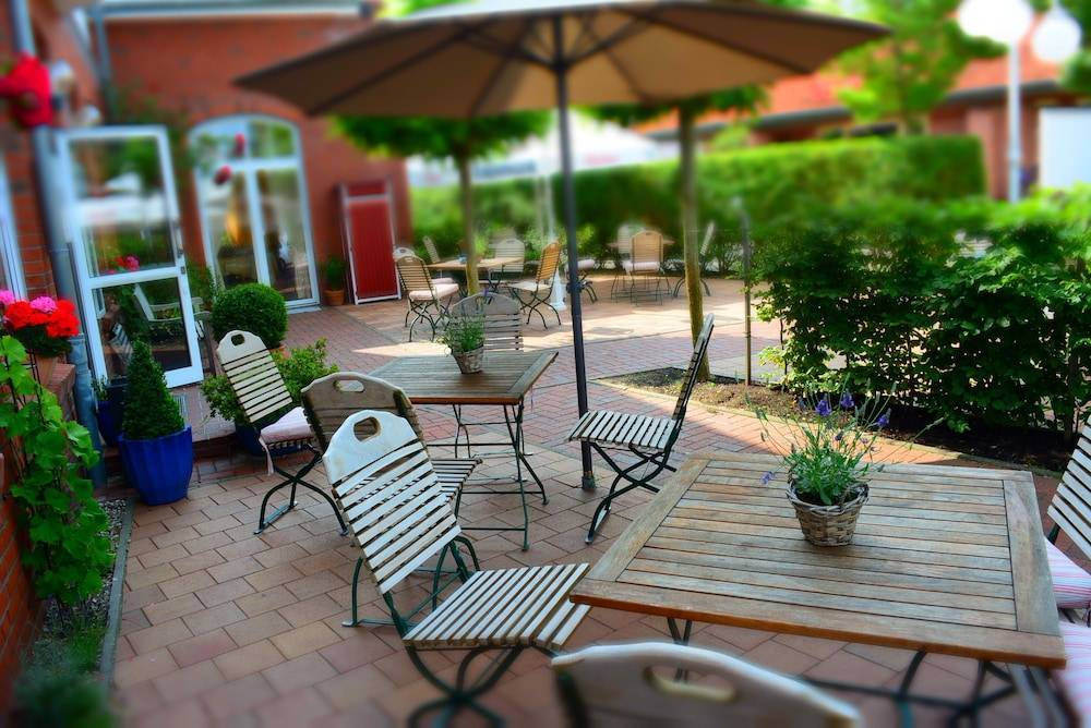 Sundeck