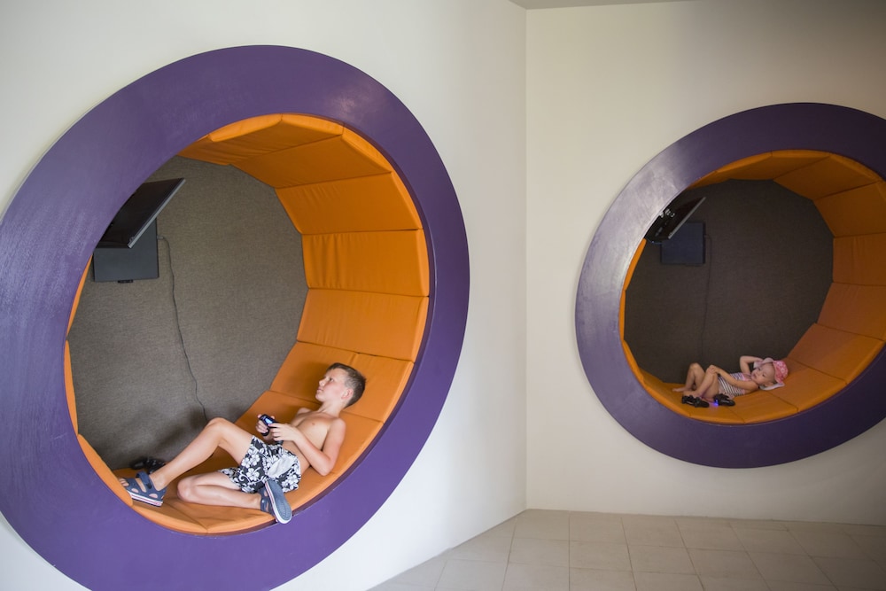 Children's play area - indoor