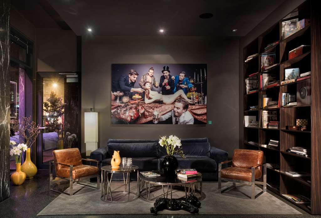 MANI Lobby Lounge vision photos