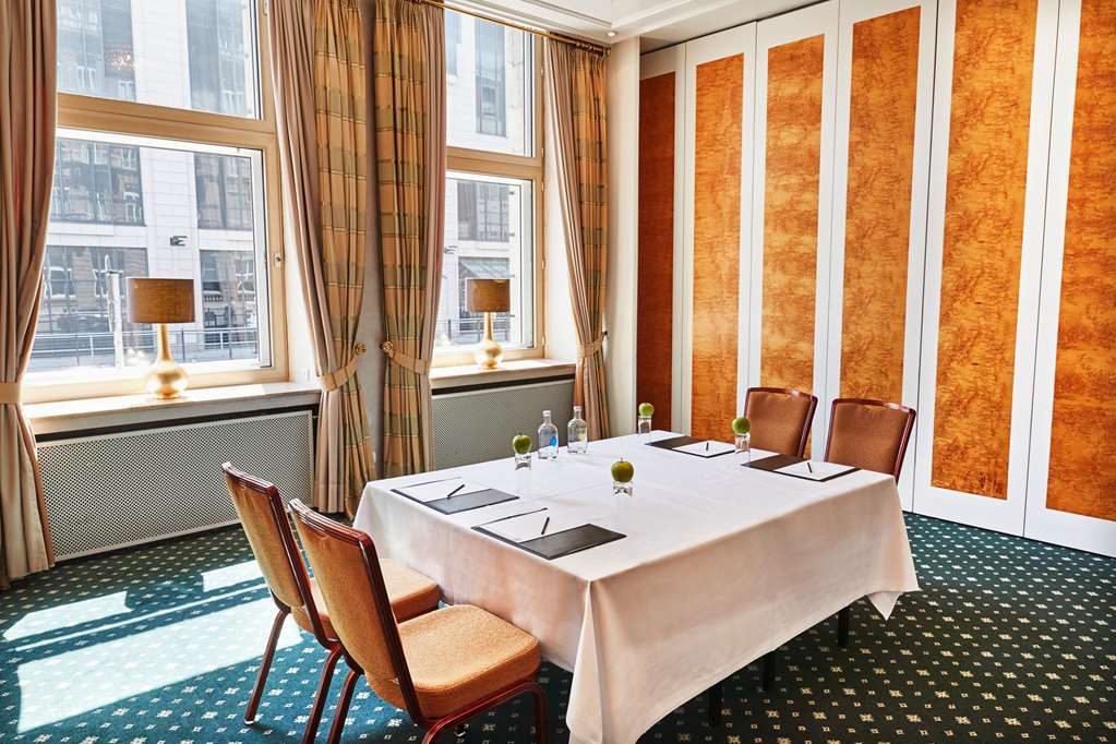 Steigenberger Parkhotel, Dusseldorf, Germany - Meeting Room Luise Durmont