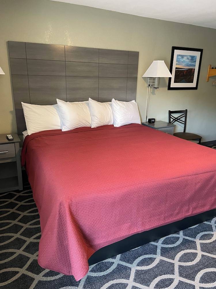 Embassy Inn Motel - featured photo