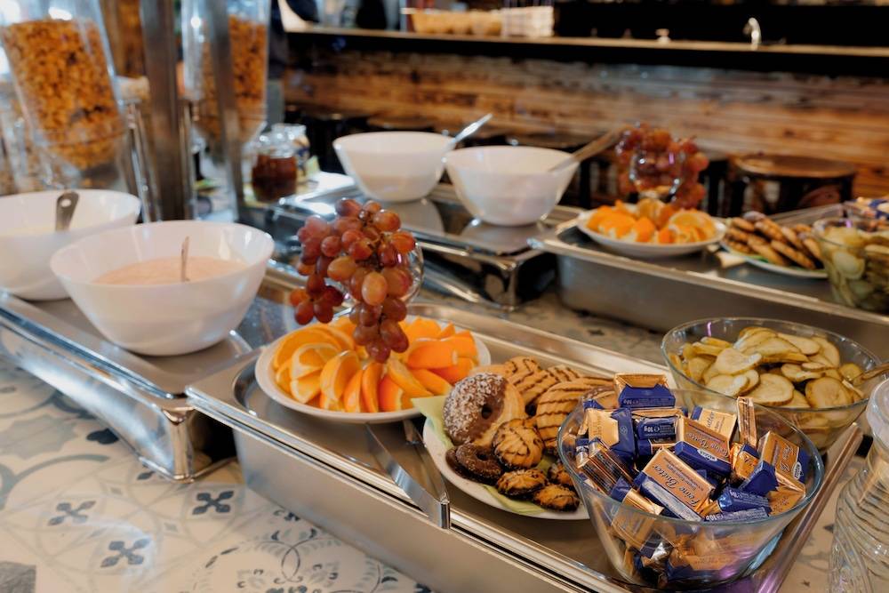 Breakfast buffet