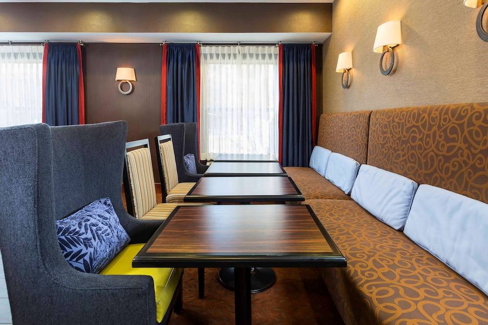 Hampton Inn Youngstown Boardman - photo 2