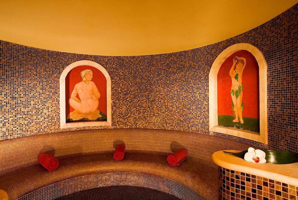 Steam room