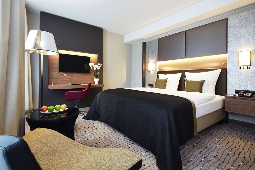 Steigenberger Hotel Am Kanzleramt, Berlin, Germany - Deluxe room