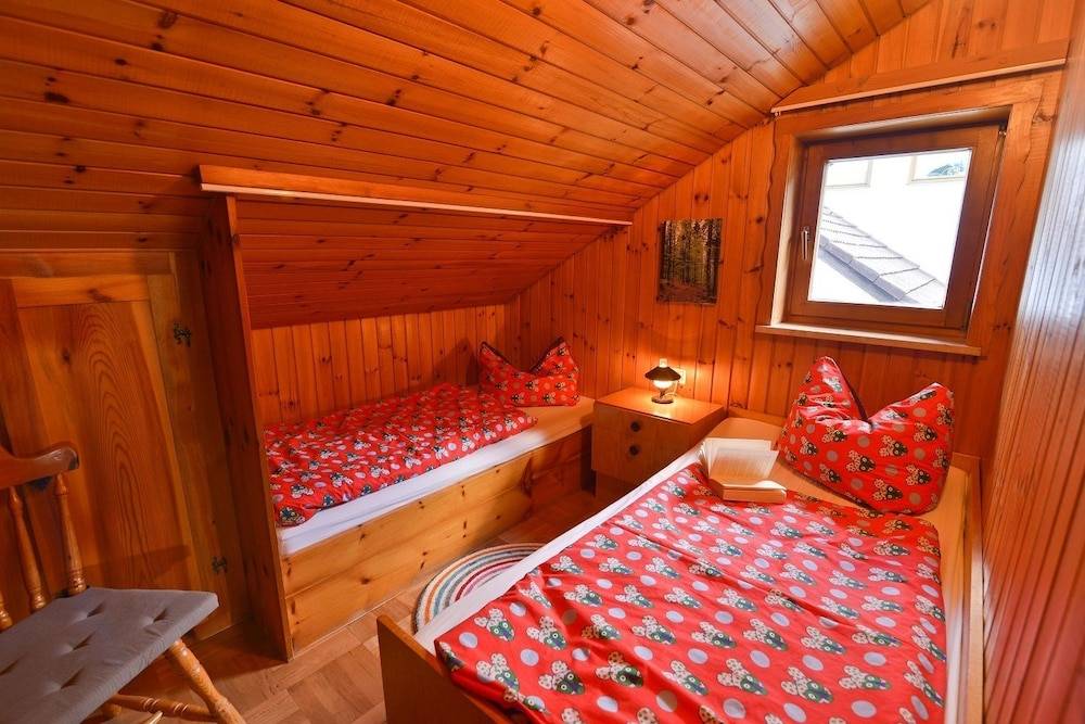 Children's theme room
