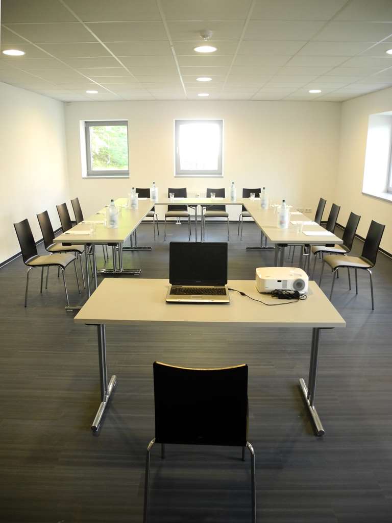 Meeting room_TOP EMBRACE HotelSportforum Rostock
