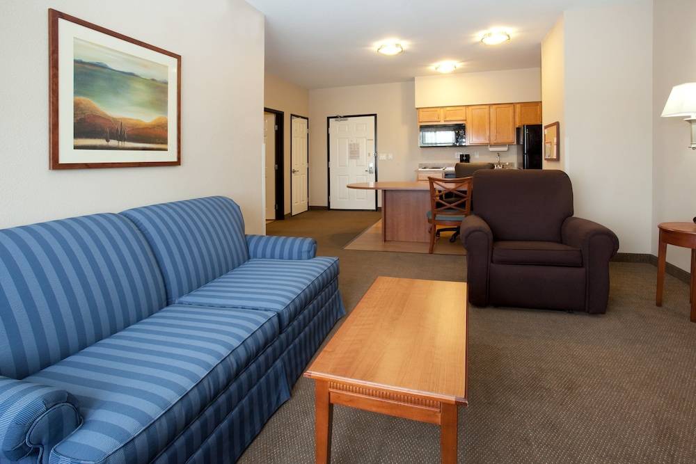 Candlewood Suites Craig Northwest an IHG Hotel - photo 3