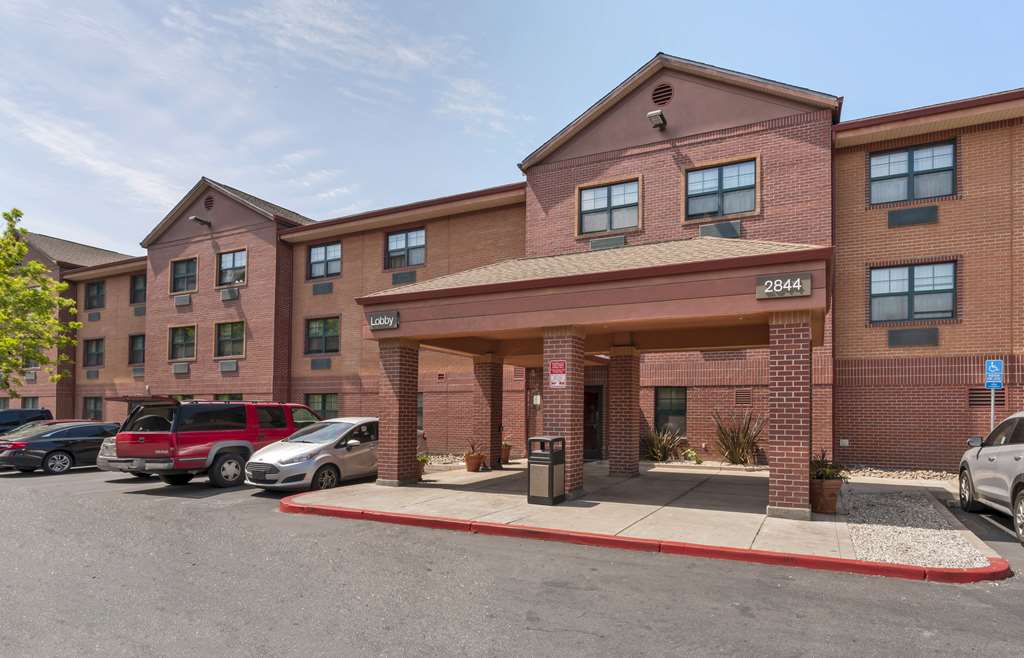 Extended Stay America Suites Stockton March Lane - photo 3