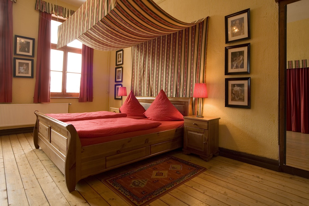 Hotel Avalon