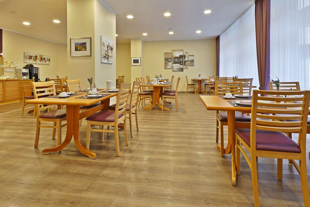 breakfast room - City Partner Central Hotel Wuppertal