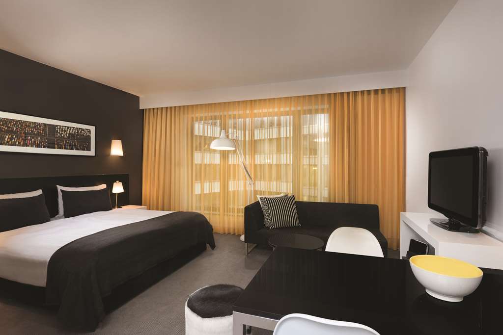 adina apartment hotel hackescher markt studio apartment bedroom