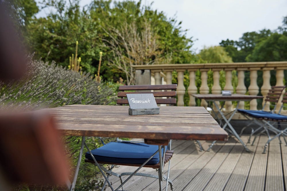 Sundeck