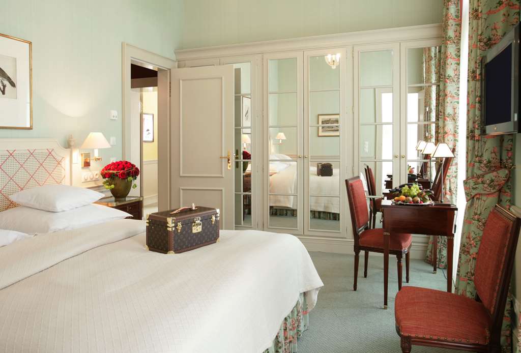 Steigenberger Parkhotel, Duesseldorf, Germany - Deluxe Suite
