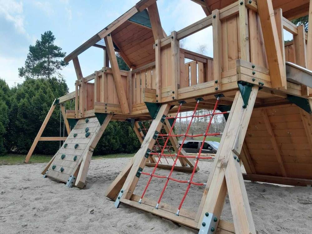 Children's play area - outdoor
