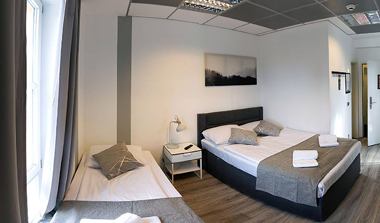 Guest room