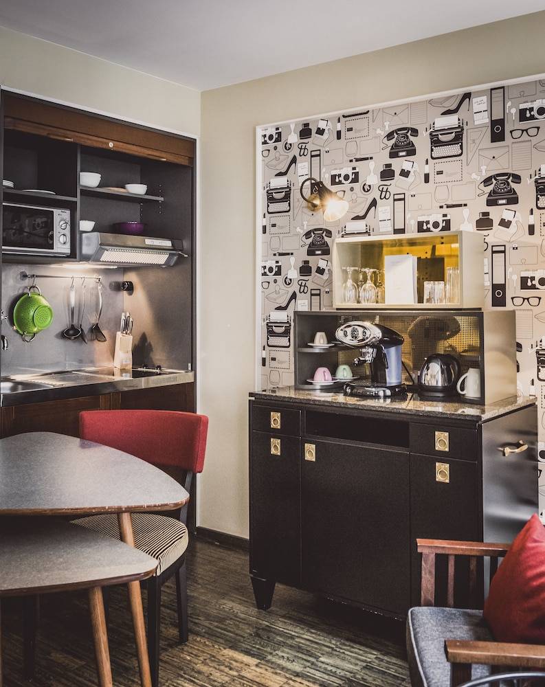 Private kitchenette