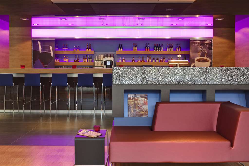 IntercityHotel Darmstadt, Germany- Bar / Lounge