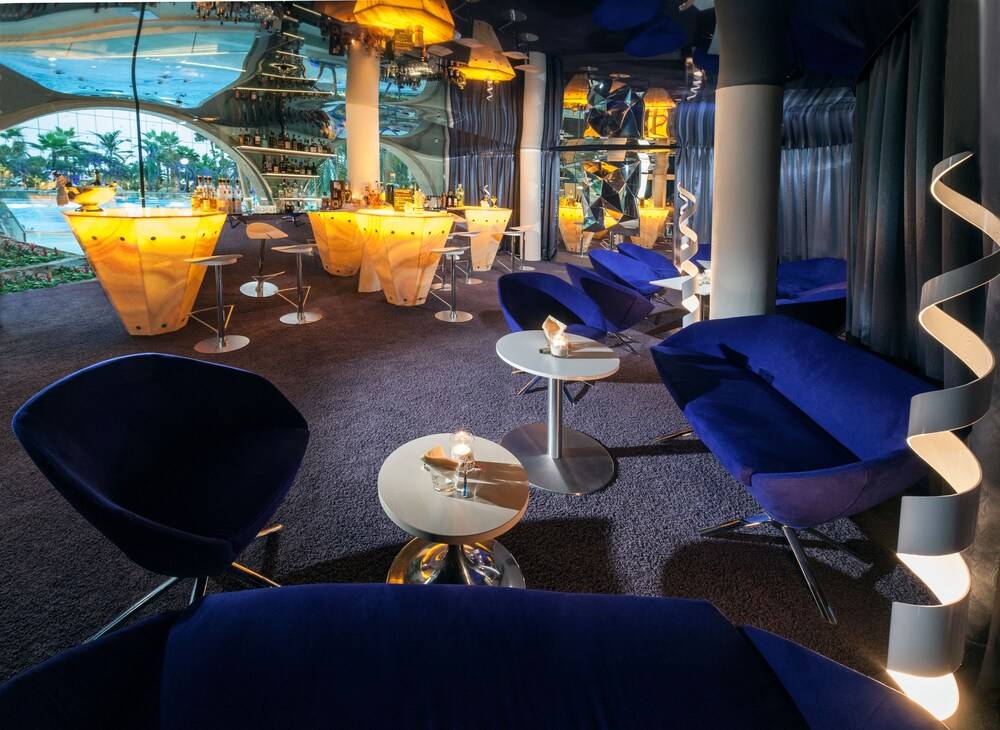 Hotel Bar