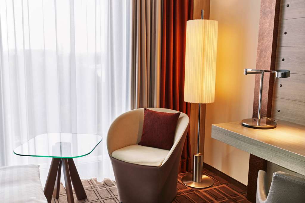 Steigenberger Hotel Bremen, Germany - Deluxeroom
