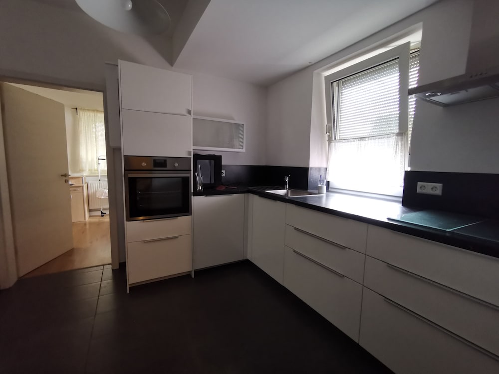 Ulm 2 room Apartment Near University & City Centre