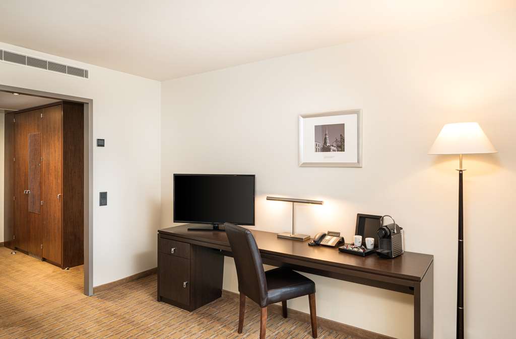 the rilano hotel hamburg executive schreibtisch