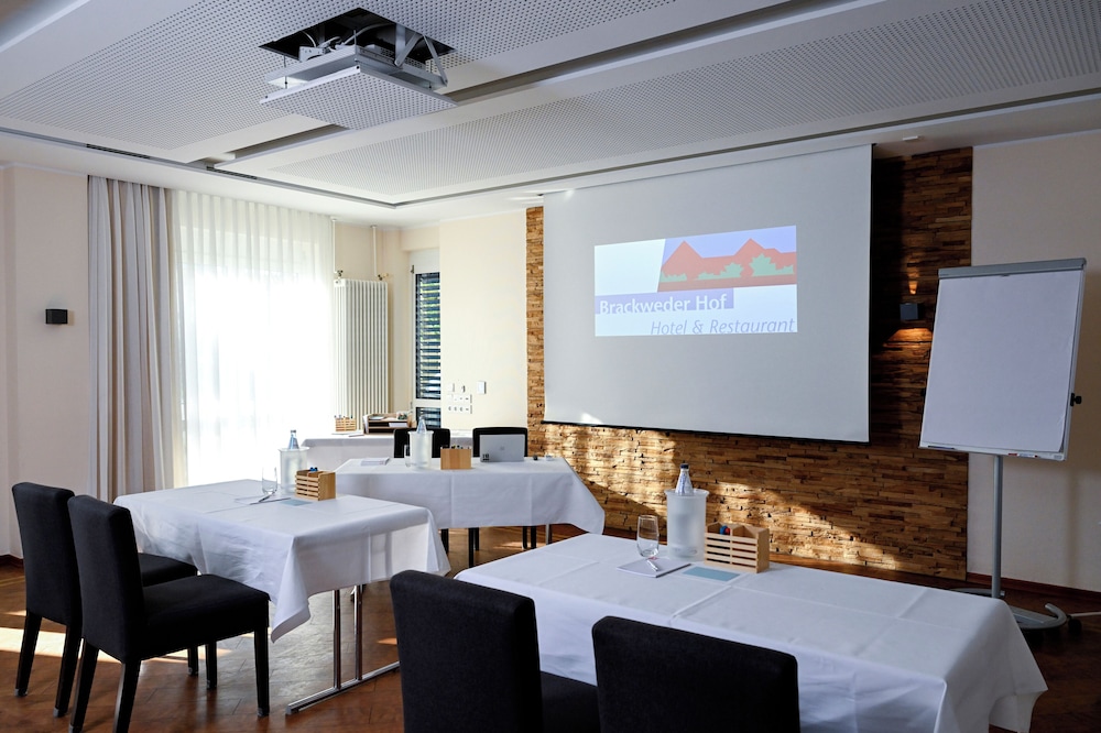 Meeting facility