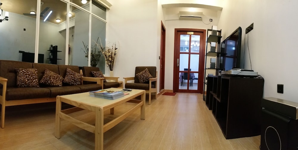 Concierge Desk