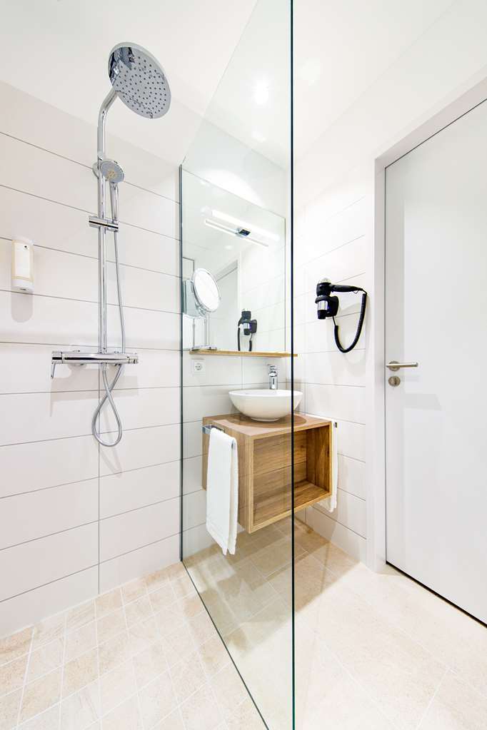 Bathroom / Arthotel ANA Momentum Goeppingen